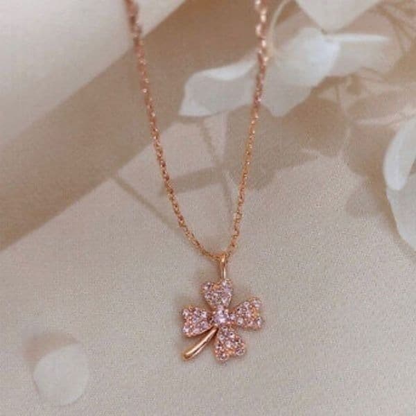 The Lucky Charm Pendant necklace in 18k rose gold over silver - Thumbnail 4