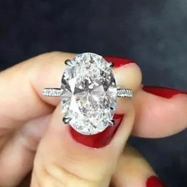 The Oval Glorious Day Engagement ring in 925 silve size 9 - Thumbnail 2