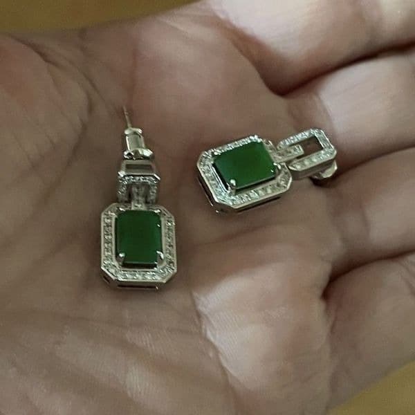 The Oz Drop 925 Emerald green estate inspired cubic zirconia earrings - Thumbnail 11