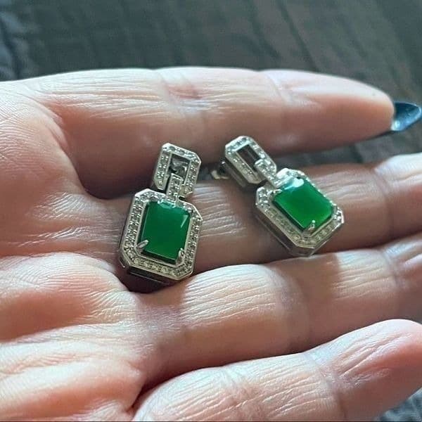 The Oz Drop 925 Emerald green estate inspired cubic zirconia earrings - Thumbnail 10