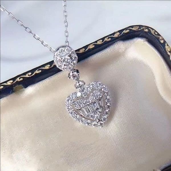 The Lux Heart pendant necklace in silver - Image 1