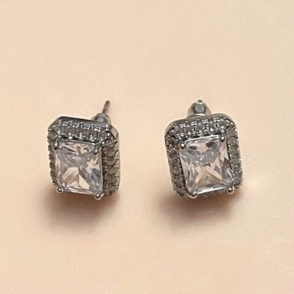 The Cocktail Earrings statement stud earrings - Thumbnail 6