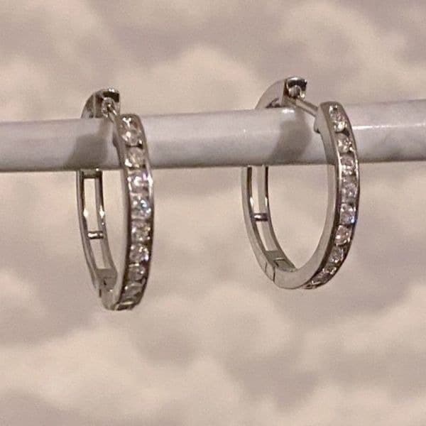 The Dramatic Hoop in cubic zirconia in 925 - Thumbnail 4