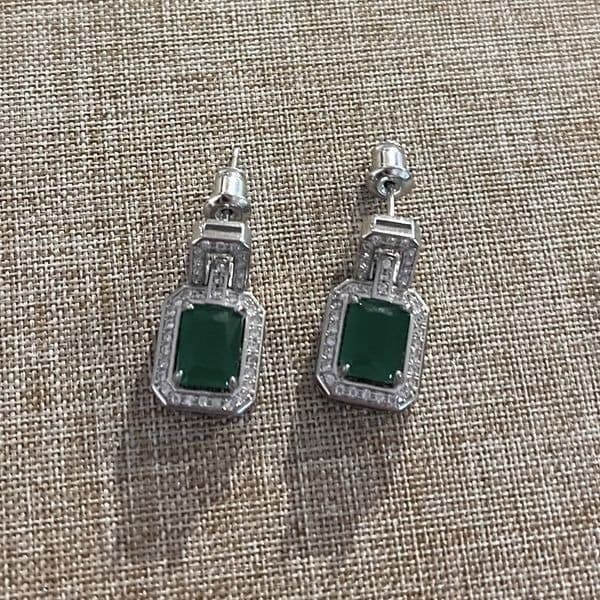 The Oz Drop 925 Emerald green estate inspired cubic zirconia earrings - Thumbnail 4