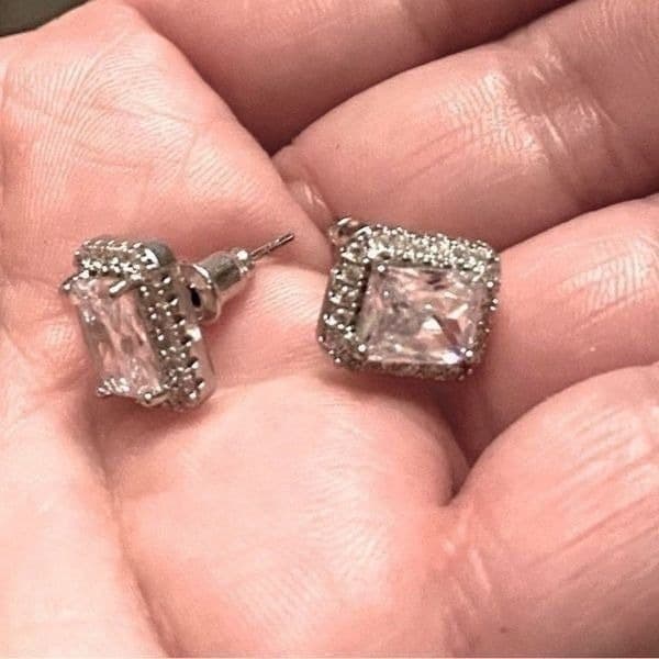 The Cocktail Earrings statement stud earrings - Thumbnail 4