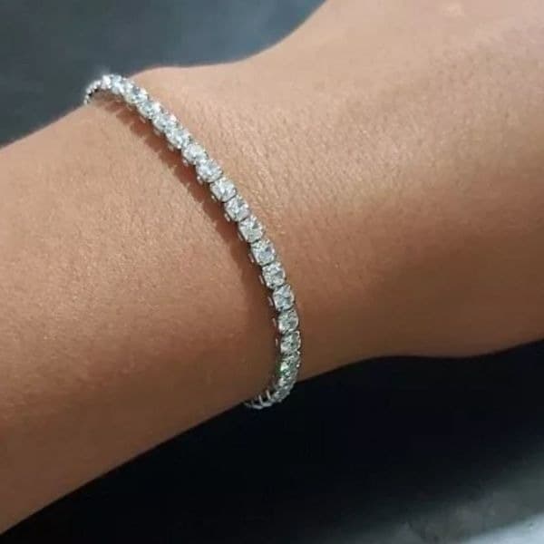 The Modern Classic Tennis Bracelet with cubic zirconia and 925 - Image 1