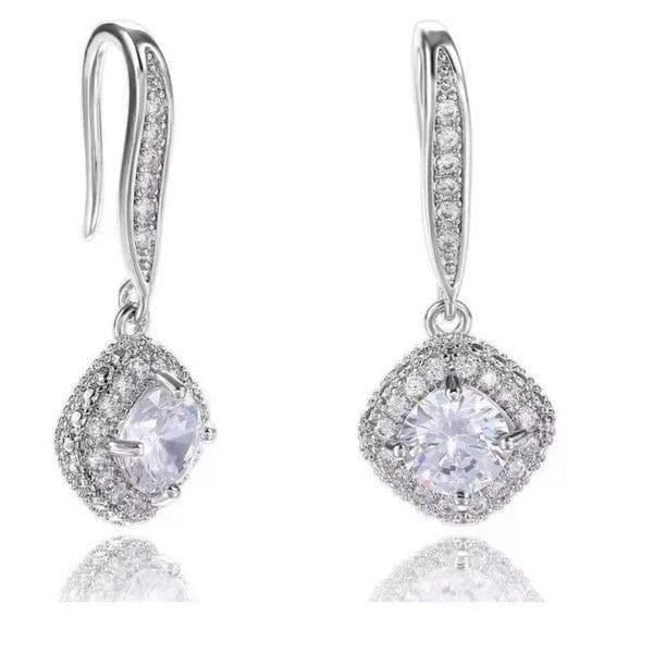The Drop Dead Gorgeous Dangle Earring in white sapphire and 925 - Thumbnail 6