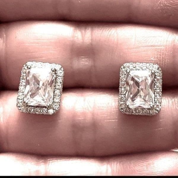 The City emerald cut 925 stud earrings - Thumbnail 4
