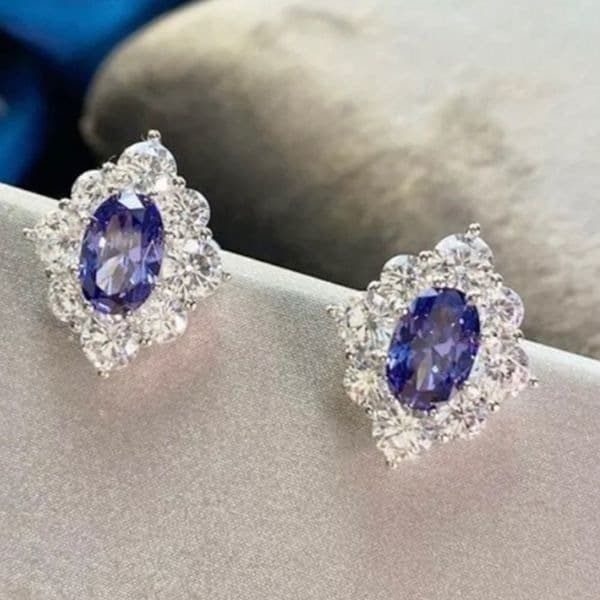 - The Royal 925 Sapphire are Cubic zirconium estate inspired stud earrings - Thumbnail 3