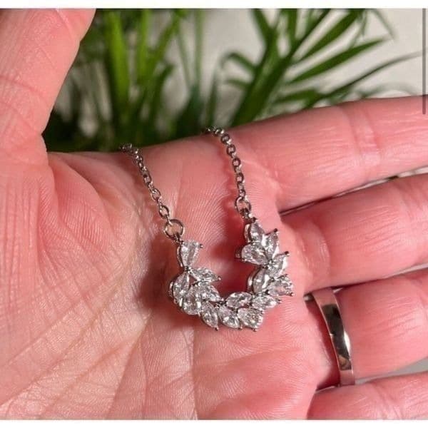The Ivy Cubic Zirconia 925 pendant Necklace - Thumbnail 3