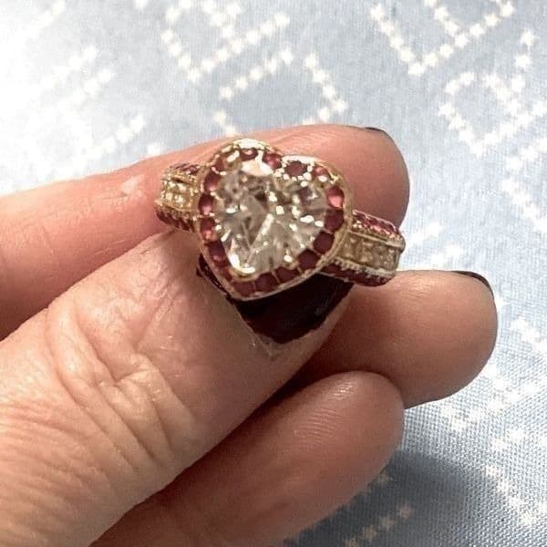 The Heirloom Lovely 18k gold Plated Heart Ring in silver - Thumbnail 8