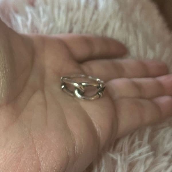 The Tie Me In Knots Ring, adjustable in 925 silver - Thumbnail 5
