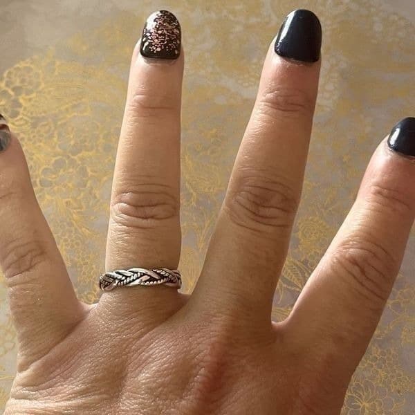 The Dainty Weave Ring in antiqued 925 silver - Thumbnail 3