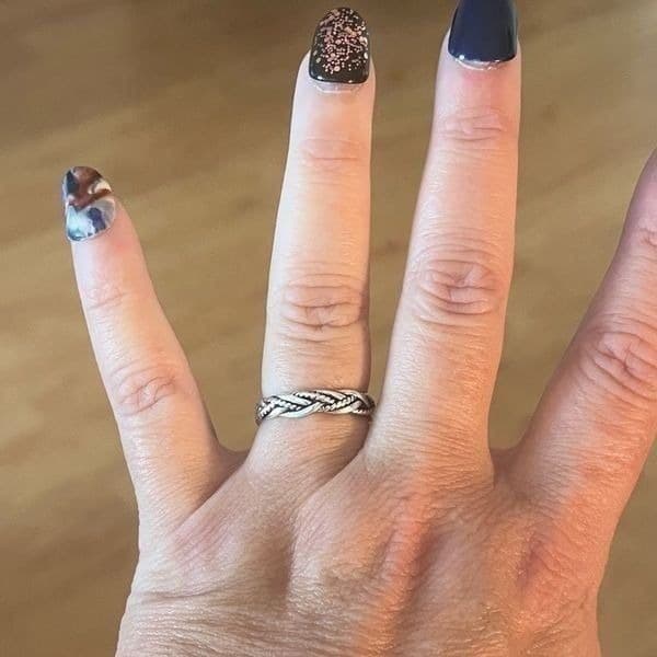 The Dainty Weave Ring in antiqued 925 silver - Thumbnail 11