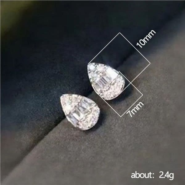 The Tiny Teardrop Stud earrings in 925 and brilliant cubic zirconia - Thumbnail 3