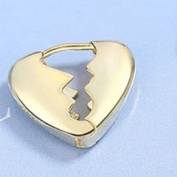 The Heart Chakra huggie earrings in 925 silver with yellow 14k plating - Image 1