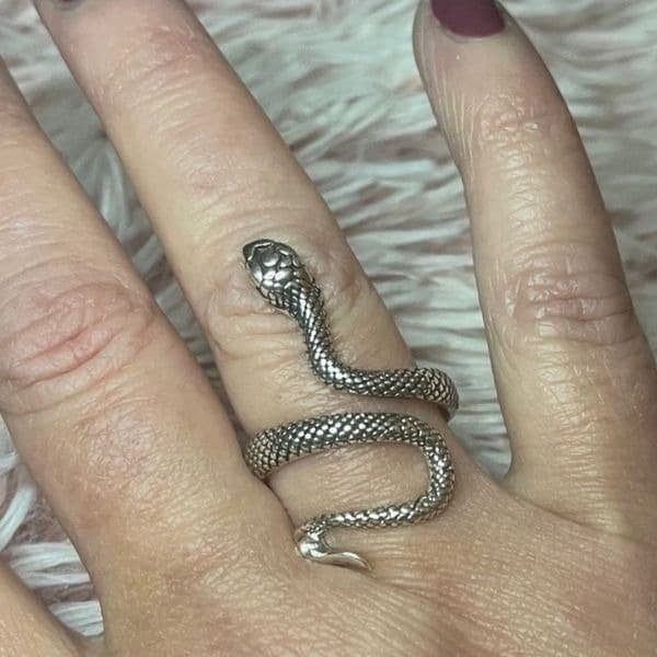 The Python Wrap Around Adjustable ring in 925 antiqued Silver - Thumbnail 7