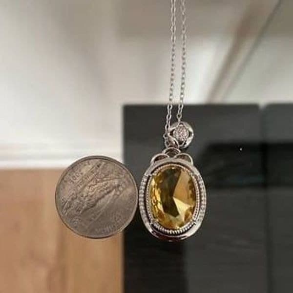 The Cassandra 925 necklace with yellow cubic zirconia pendant - Thumbnail 5