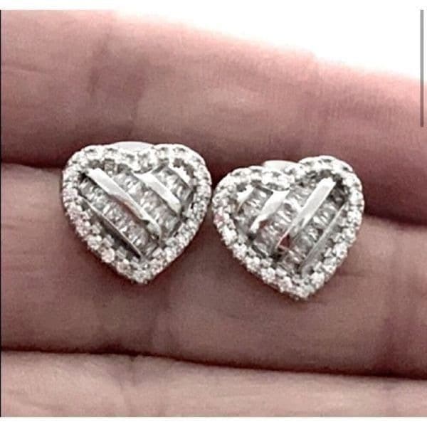 The Hearts Desire Heart Stud Earrings 925 & CZ - Thumbnail 2