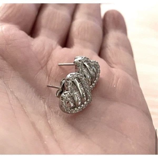 The Hearts Desire Heart Stud Earrings 925 & CZ - Thumbnail 7