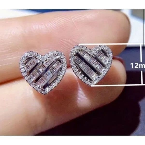 The Hearts Desire Heart Stud Earrings 925 & CZ - Thumbnail 3