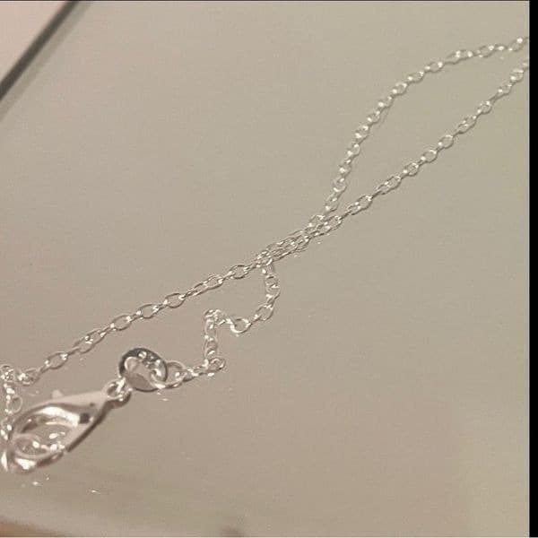 The Triple Crown pendant charm necklace in 925 and cubic zirconia - Thumbnail 7