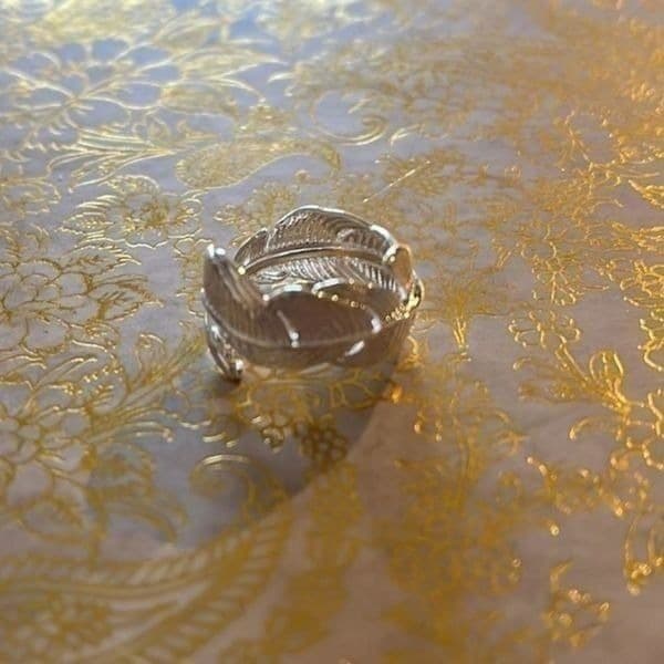 The Flirty Feather adjustable sterling silver ring. - Thumbnail 4