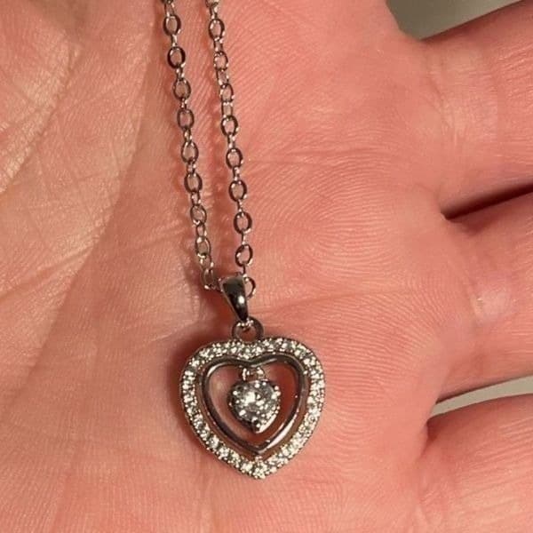 The Kelly Heart 925 & Cubic Zirconia floating heart pendant necklace - Thumbnail 5
