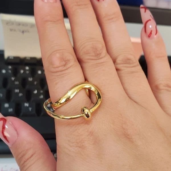 The Extra Abstract statement geometric ring in yellow gold plating over 925 - Image 1
