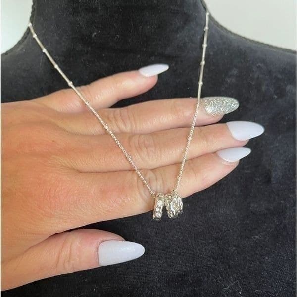 The Trio Ring Pendant Necklace in 925 silver - Thumbnail 3