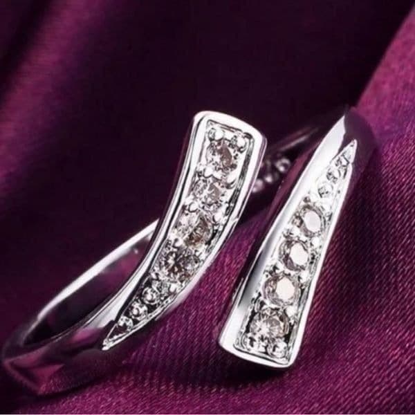 The Tibetan Bypass Ring adjustable w cubic zirconia - Thumbnail 3