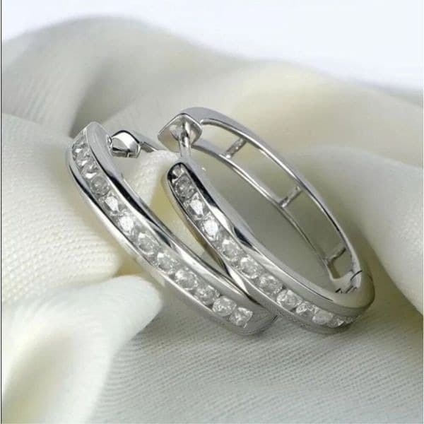 The Dramatic Hoop in cubic zirconia in 925 - Image 1