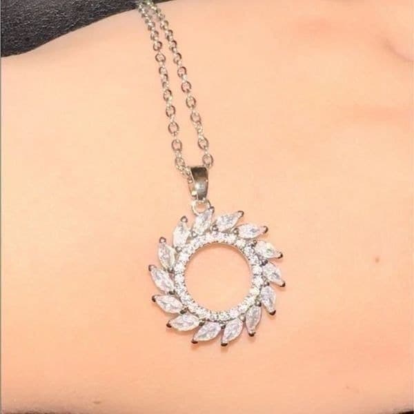 The Infinite Swirl Pendant Necklace in 925 silver and cubic zirconia - Thumbnail 10
