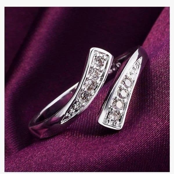 The Tibetan Bypass Ring adjustable w cubic zirconia - Thumbnail 3