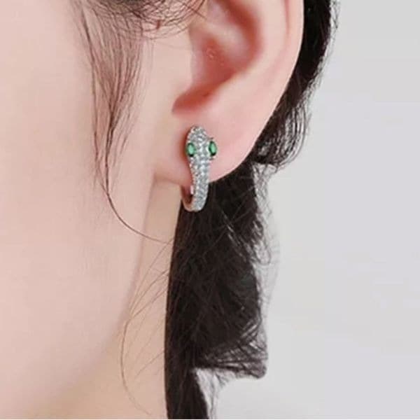 The Serpentine Earring in 925 and cubic zirconia - Thumbnail 5