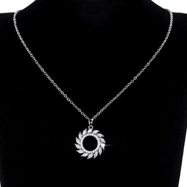 The Infinite Swirl Pendant Necklace in 925 silver and cubic zirconia - Thumbnail 5