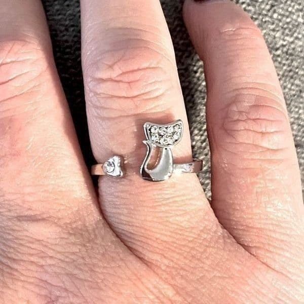 The Smitten Kitten Adjustable Ring in in 925 with cubic zirconia - Thumbnail 5