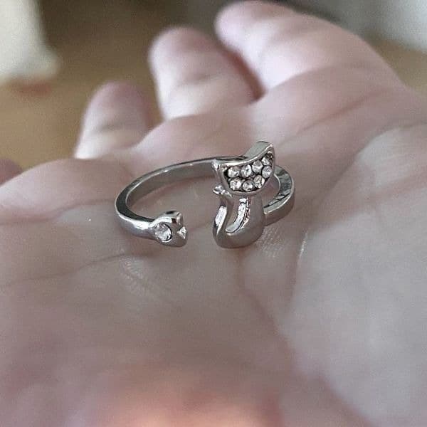 The Smitten Kitten Adjustable Ring in in 925 with cubic zirconia - Thumbnail 2