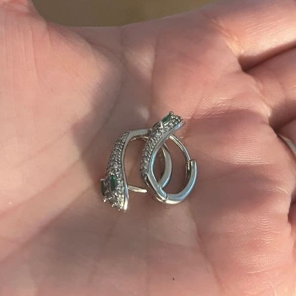 The Serpentine Earring in 925 and cubic zirconia - Thumbnail 7