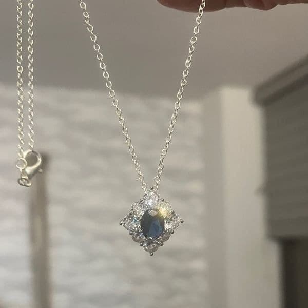 The Katherine Pendant Necklace in blue sapphire and 925 silver - Thumbnail 5