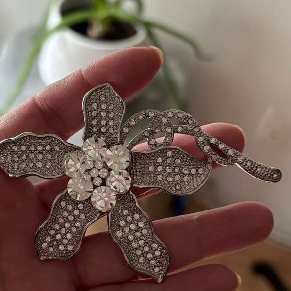 Vintage oversized flower broach, pin, hairpiece - Image 1