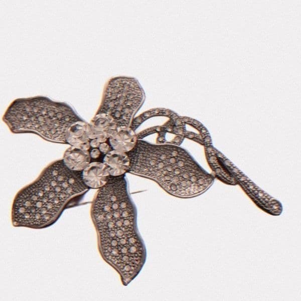 Vintage oversized flower broach, pin, hairpiece - Thumbnail 2