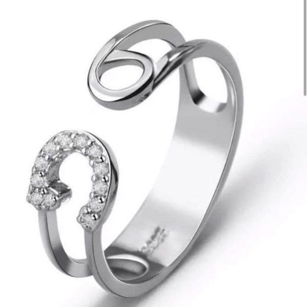 The Bling Safety Pin Ring luxury adjustable in 925 and cubic zirconia. - Thumbnail 3