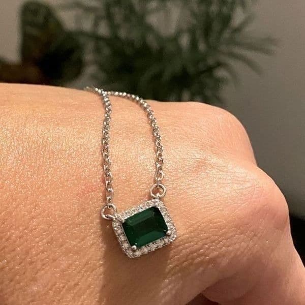 The Primavera 925 18” Emerald green pendant necklace - Thumbnail 3
