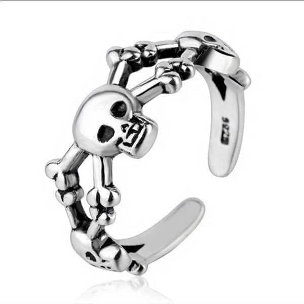 The Dainty Skulls Ring in antiqued silver 925 - Thumbnail 4