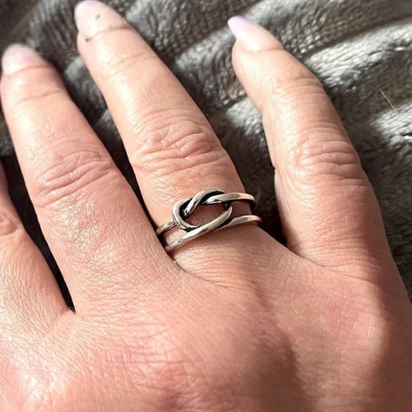 The Infinity Wire adjustable Ring in 925 Silver - Thumbnail 3