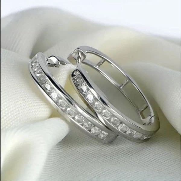 The Dramatic Hoop in cubic zirconia in 925 - Thumbnail 2