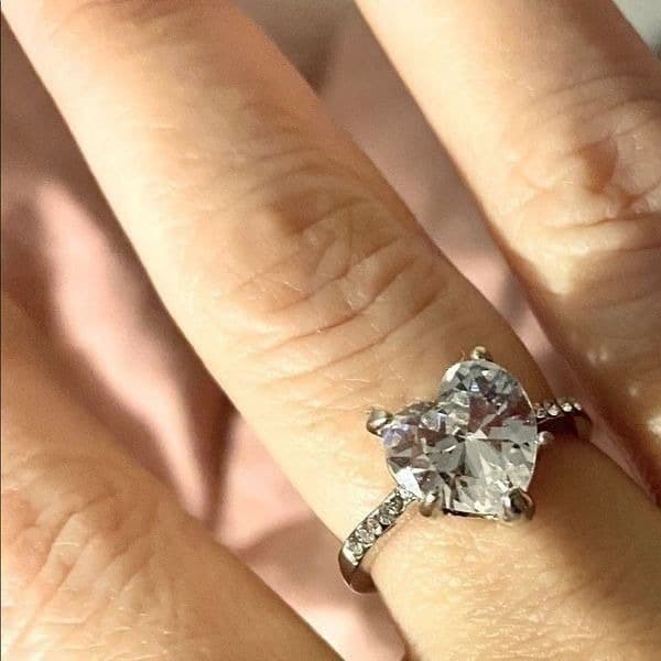 The Best seller Delicate 925 Silver & CZ Heart Ring sz 6 - Thumbnail 5