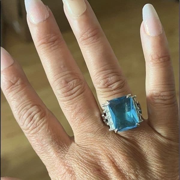 The Great Blue Ring in 925 silver sz 6 - Image 1