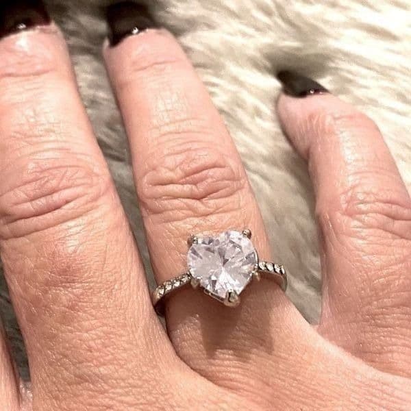 The Best seller Delicate 925 Silver & CZ Heart Ring sz 10 - Thumbnail 2